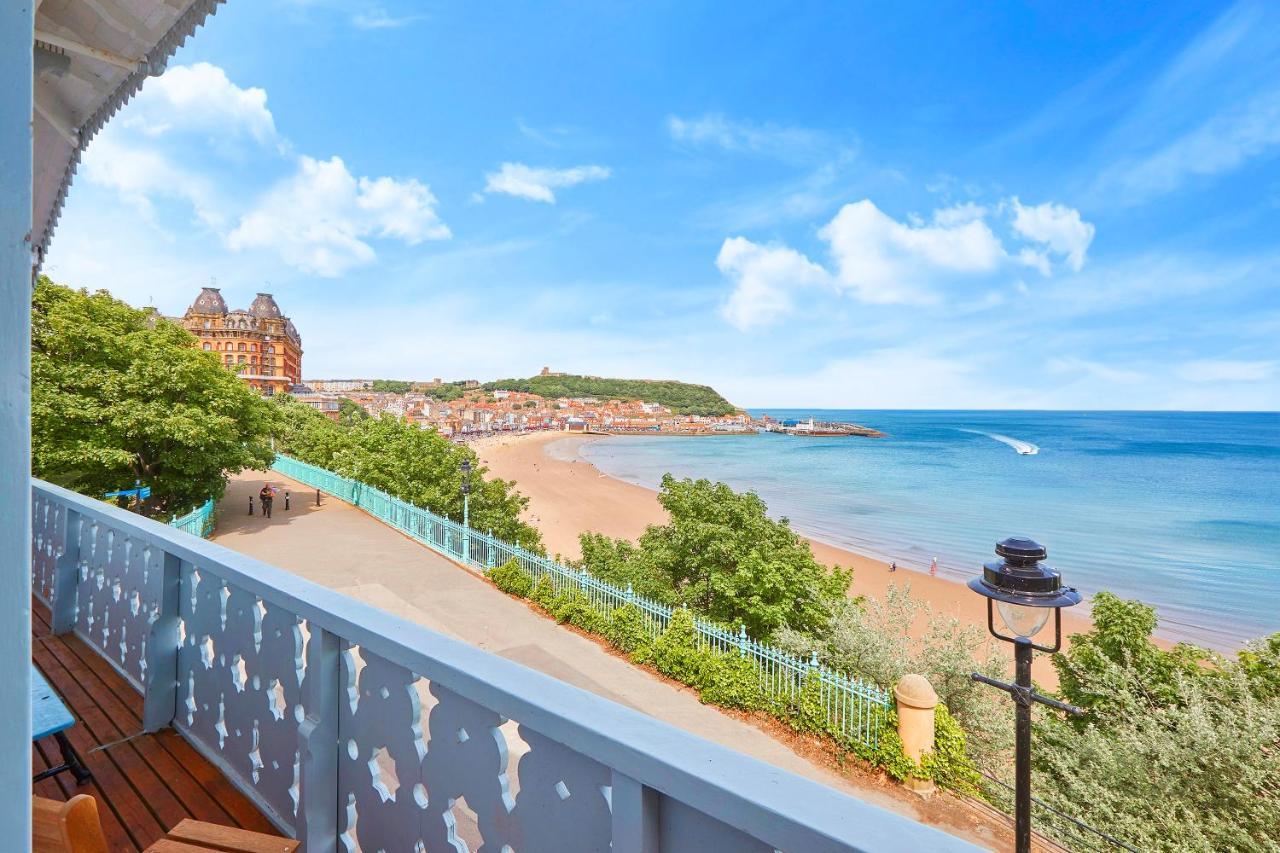 The Spa Chalet Scarborough Hot Tub, Pool, Gym, Beach Location Dış mekan fotoğraf